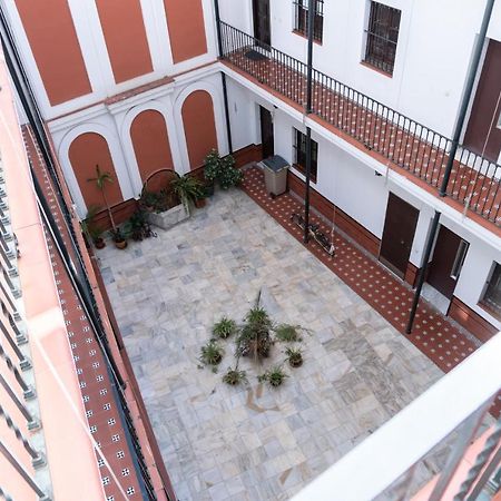 Muy Centrico Apto. En Tipico Patio Sevillano מראה חיצוני תמונה