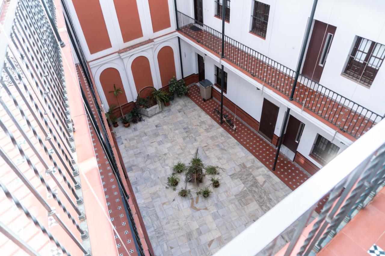 Muy Centrico Apto. En Tipico Patio Sevillano מראה חיצוני תמונה